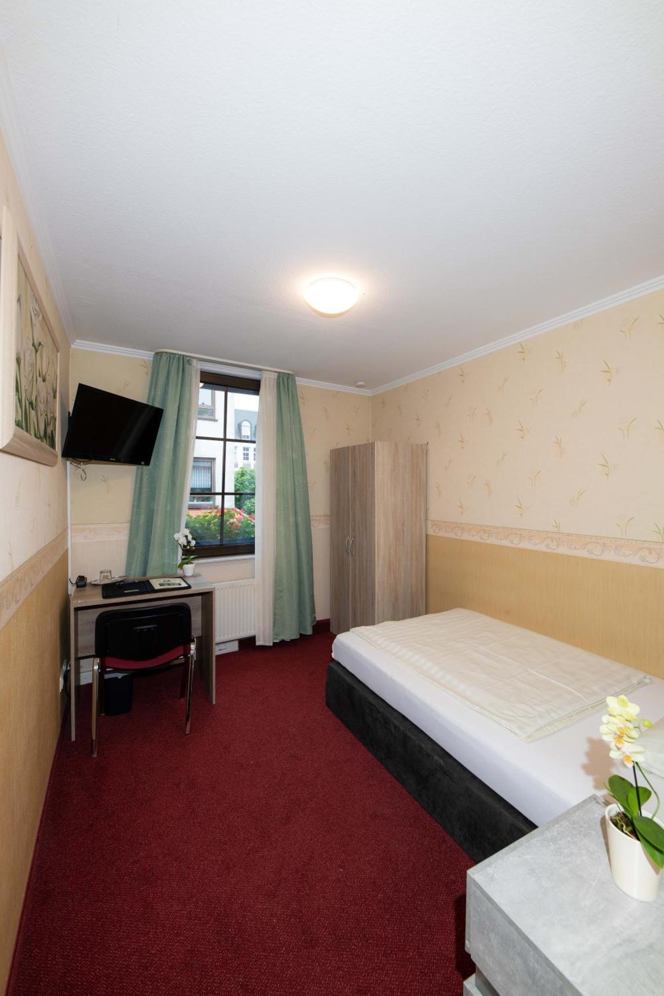 Hotel Am Rathaus Menden Kültér fotó